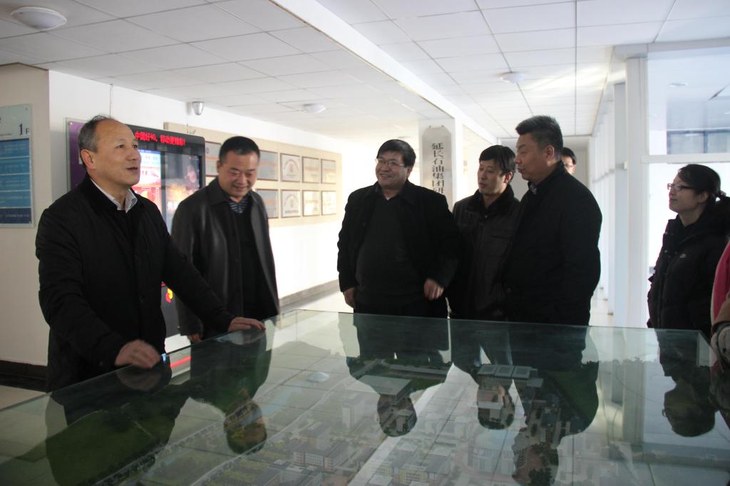 刘主任为教师队伍介绍学院整体概况